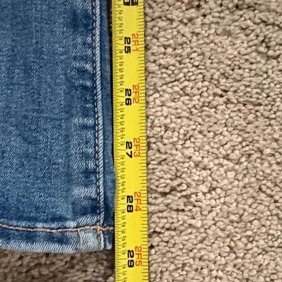 American Eagle Outfitters Women’s Denim Jeans. Size 4 Short. - Picture 7 of 7